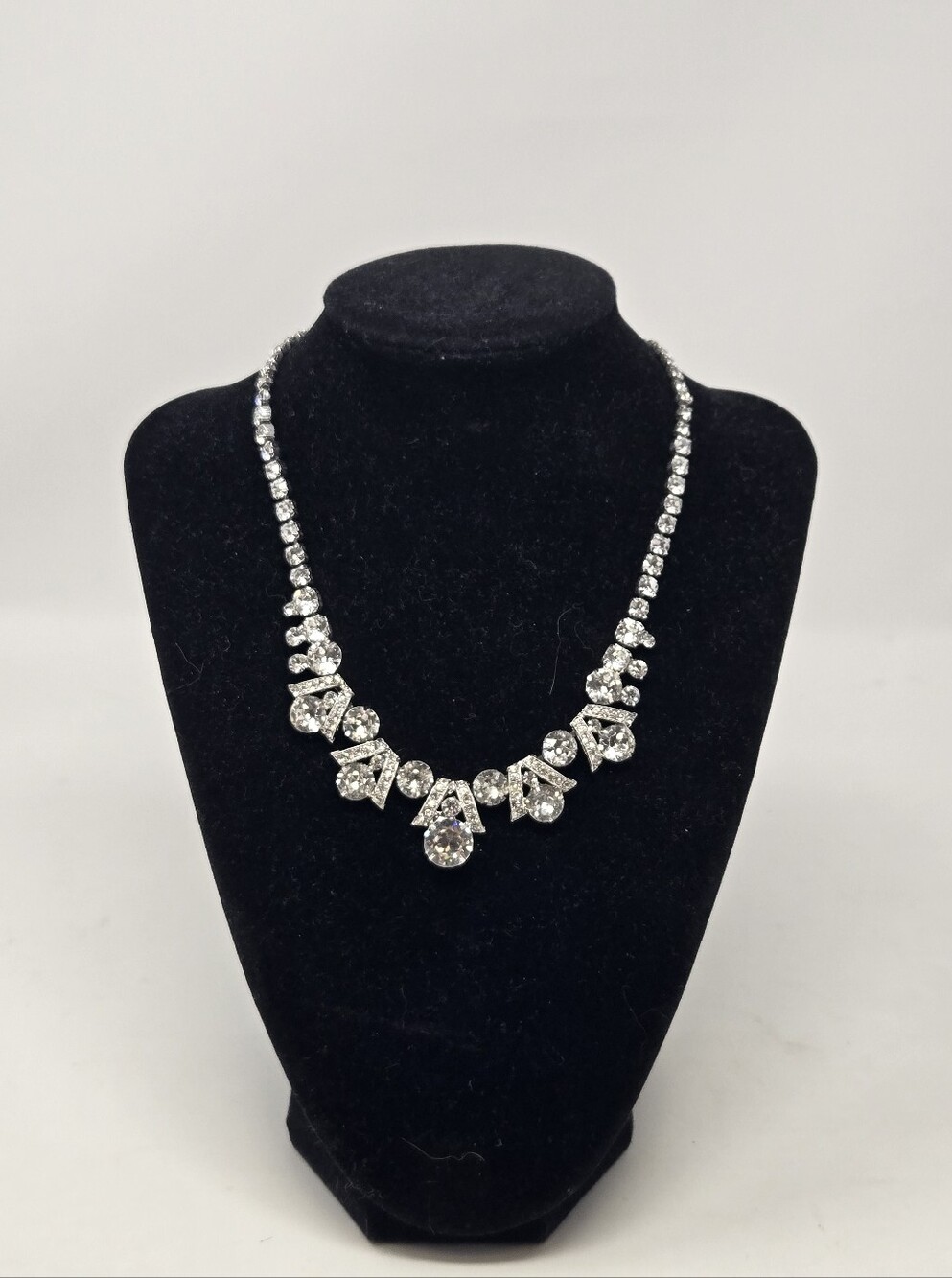 VINTAGE SIGNED WEISS CLEAR RHINESTONE NECKLACE FASHION JEWELRY WOMEN OS FORMAL